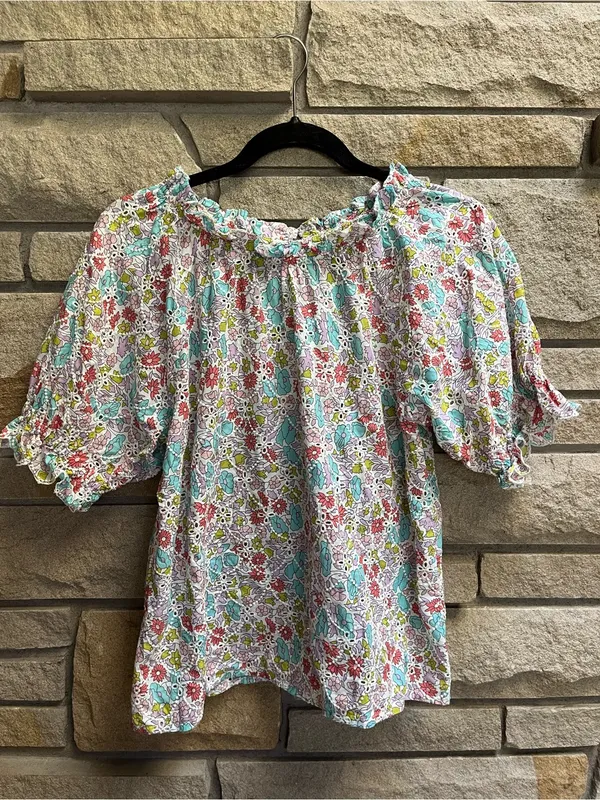 Anthropologie Jennifer Grace Floral Smocked Neck Top in Mint, Lilac, Pink Medium - Image 9