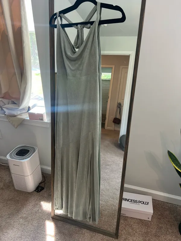 Saints + Secrets Light Green Wedding Guest Dress - Image 3