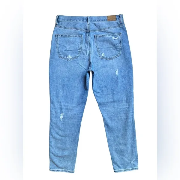American Eagle High-Rise Distressed Mom Jeans - Image 7