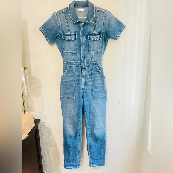 Good American denim jumpsuit, and it has a very clean, modern-utility vibe SZ 2 - Image 10