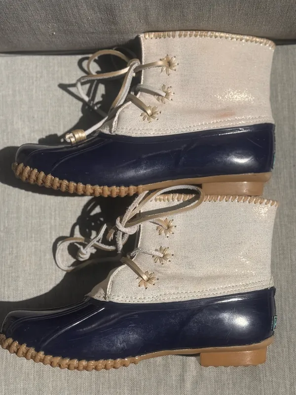 Womens Jack Roger’s Chloe Gold Metallic Cream Leather Navy Rubber Duck Boot Sz 9 - Image 5