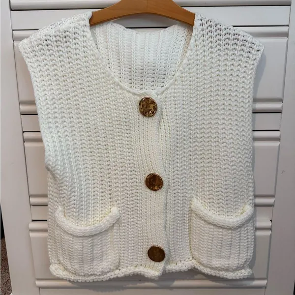 Crochet Vest Size M - Image 2