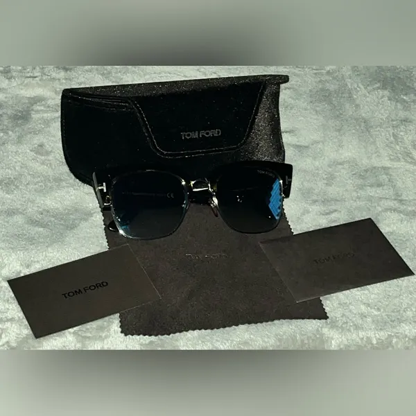 Tom Ford Dakota 02 sunglasses TF554 Black Sunglasses with Case EUC - Image 3