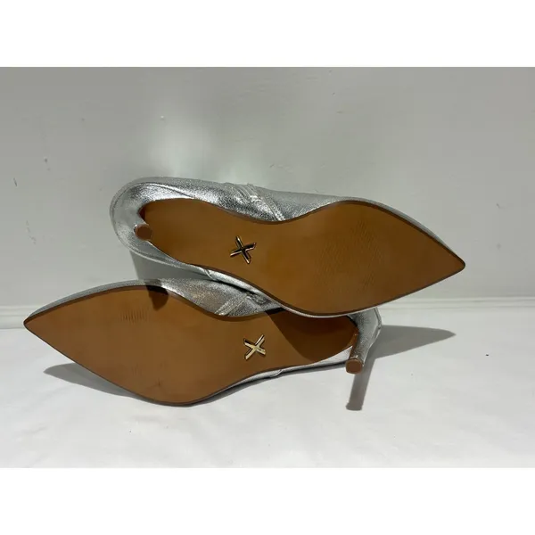 NEW Express silver metallic pointed toe ankle boots  Size 7 - Image 7