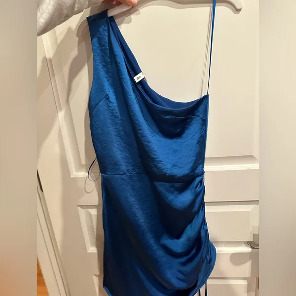 Glam Electric Blue One-Shoulder Dress - Image 2