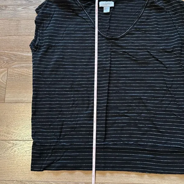 Loft Black and White Striped T-Shirt Size‎ Medium - Image 4