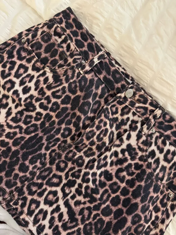 PacSun Leopard Denim Skirt - Image 2