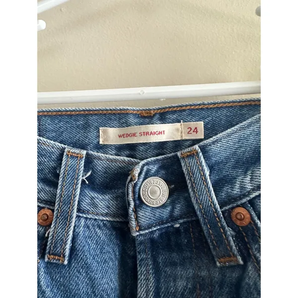 Levi's Premium Wedgie Straight Jeans Size 24 Distressed Raw Hem High Rise - Image 2