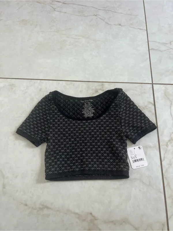 NWT Intimately Free People Black Short Sleeve Shirt Size XS/S - Image 2