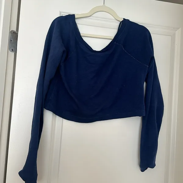 Vintage Y2K NFL football cropped sweatshirt size medium - Image 3