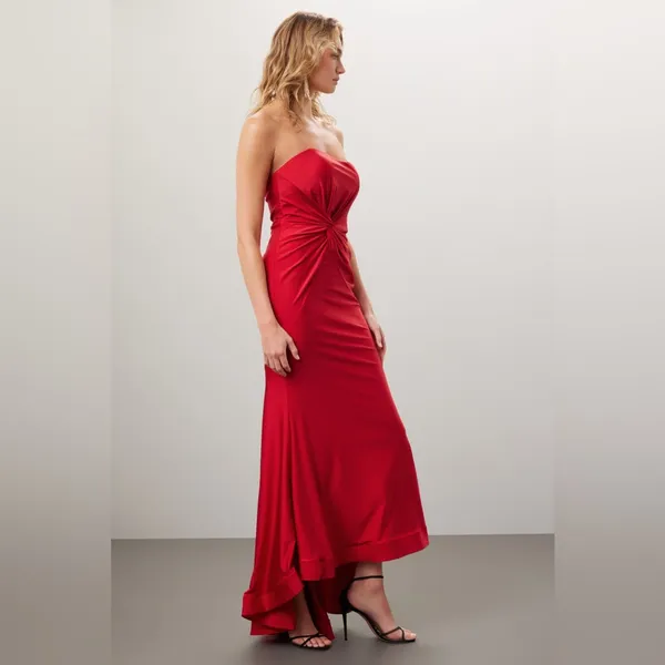 Revolve FAVIANA Red‎ Strapless Evening Knot Front Mermaid Sweetheart Gown 0 - Image 2