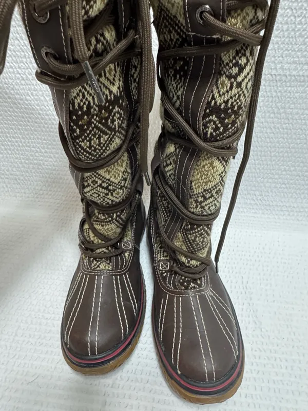 Pajar 63 women’s Brown Patterned Lace-Up Winter Boots snow 7. - 71/2 - Image 4