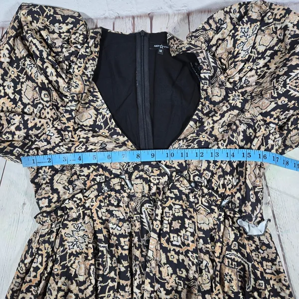 Area Stars Medallion Midi Dress Tan Black Puff Sleeve‎ V-Neck Size M NEW - Image 7