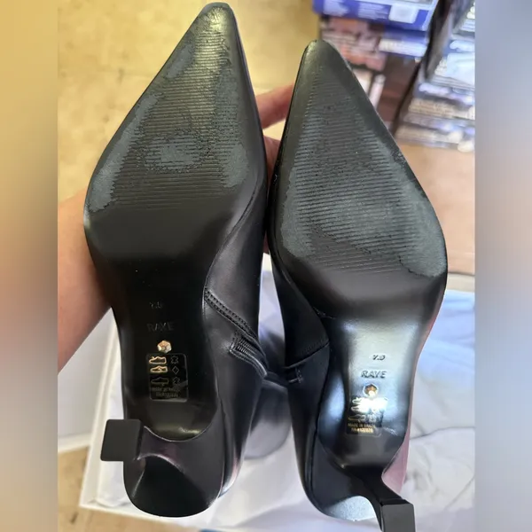 RAYE Solene Boot in Black - Image 7