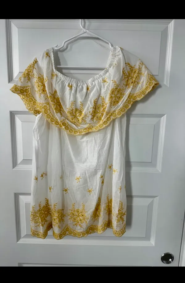 Forgotten Grace Off the shoulder tunic - Image 6