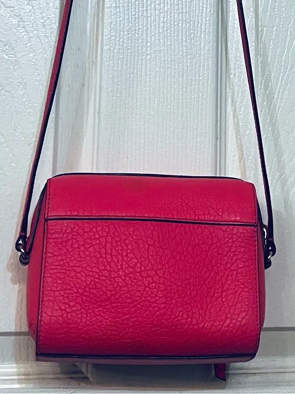 Kate Spade New York Perri Lane Looloo Pink Leather Laser Cut Crossbody Bag EUC - Image 2
