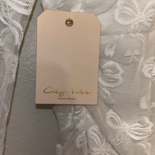 City Vibe Elegant White Long Sleeve Dress - Image 9