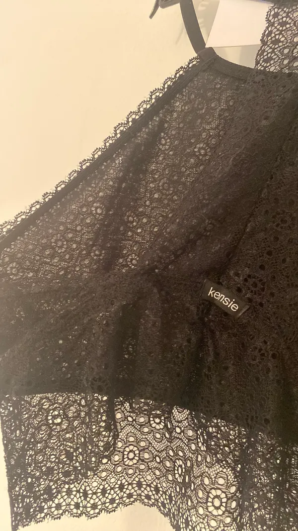 Kensie Lace Black Bralette - Image 4