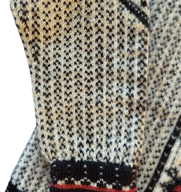 VTG Wool Chunky Knitted Cardigan Sweater M Black Cream Red Metal Scroll Buttons - Image 3