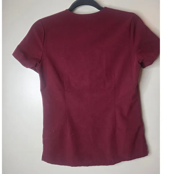 Figs Technical Collection Women Size XS Maroon Short Sleeve Scrub Top One Pocket - Image 3