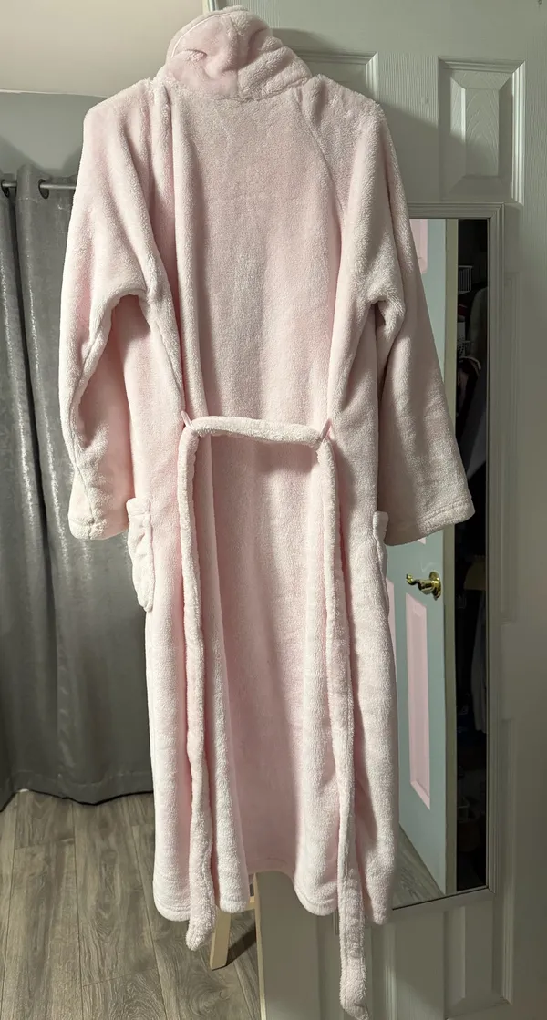 Victoria's Secret Robe - Image 4