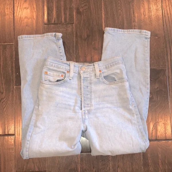 Levi’s rib cage straight ankle jeans size 27 - Image 2
