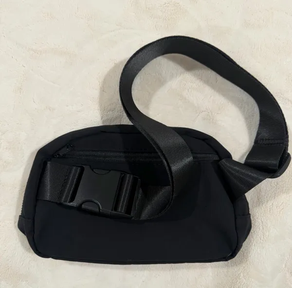 HALARA Belt Bag - Image 2