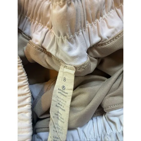 Lululemon Tracker Shorts Low Rise White Size 8 - Image 6