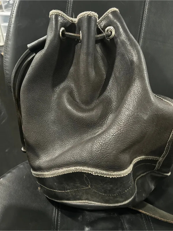 Vintage Rugby Black Leather Drawstring Bucket Bag North America - Image 7