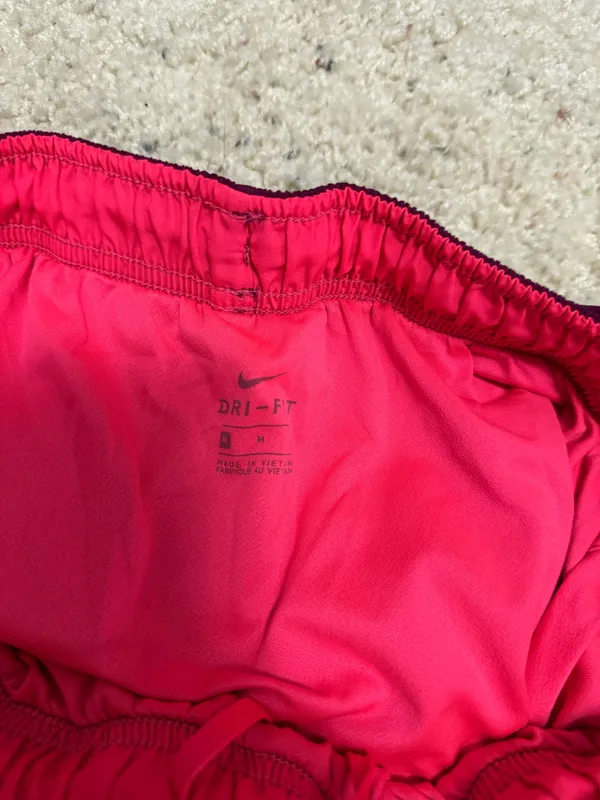 Nike shorts - Image 3
