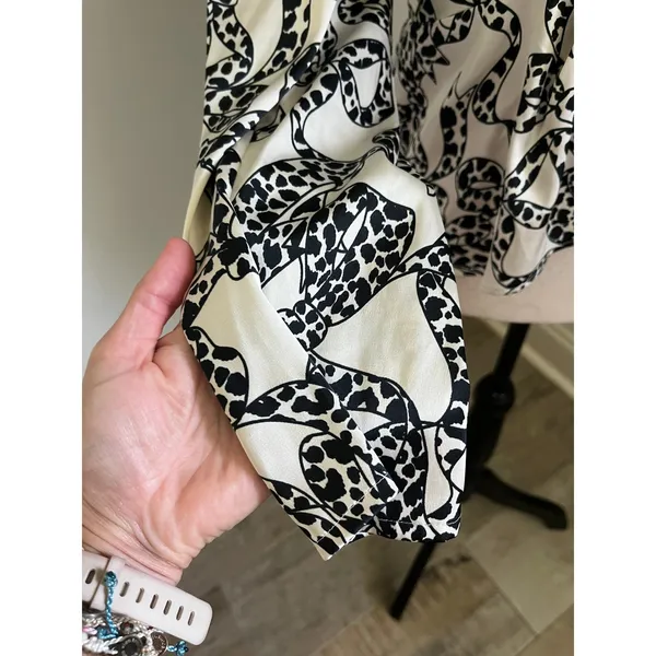 Express Leopard Bow Print Blouse Large Black White Modern Chic Office Peplum Top - Image 4