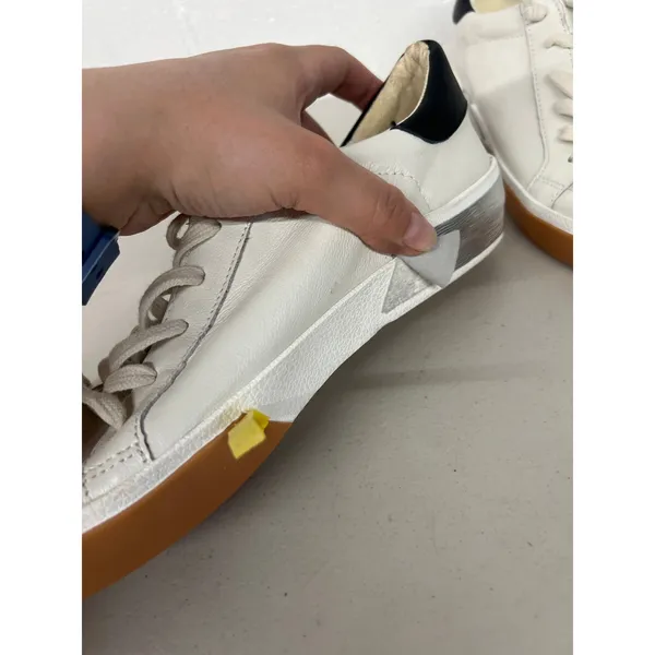 Dolce vita sz8 white black Women's Zina Wide-113 Sneaker - Image 3