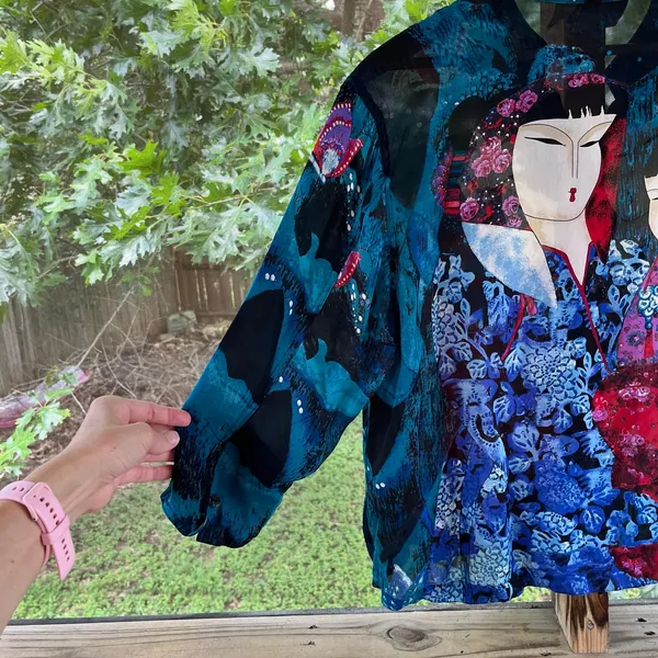 Chico's Women's Vintage 100% Silk Geisha Print Blouse Size 3 (U.S. Large) - Image 3
