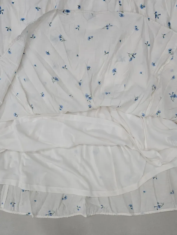 H&M White Maxi Dress with Blue Floral Sprigs Size S/ 38 - Image 6