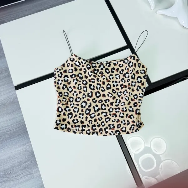 🐆 GAZE Leopard Print Cami Crop Top - Size Medium ✨ - Image 10