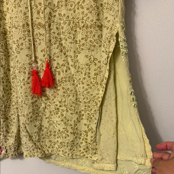 Embroidered Floral Dress with Puff Sleeves - Image 3