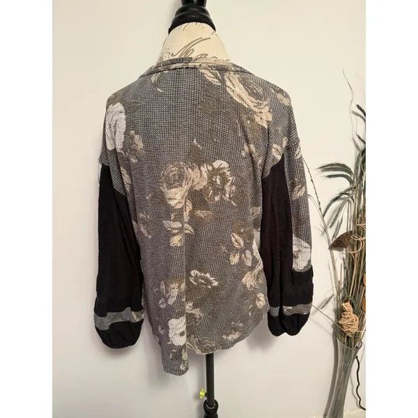 Free People‎ Flower Patch Floral Black Womens Size Small Top - Image 3