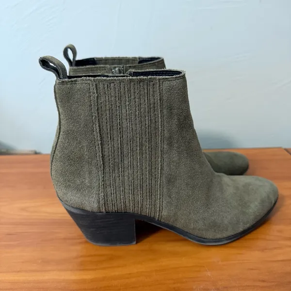 Frye & Co. Jacy‎ Chelsea Ankle Bootie Leather Suede Olive Green Side Zip 70738 - Image 3