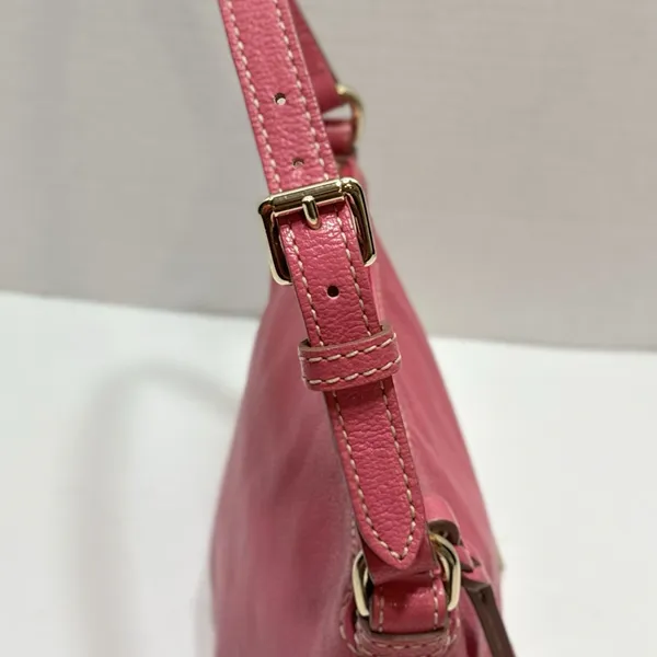 Dooney & Bourke Pink Pebbled Leather Small Shoulder Bag Purse Gold Logo Plate - Image 6