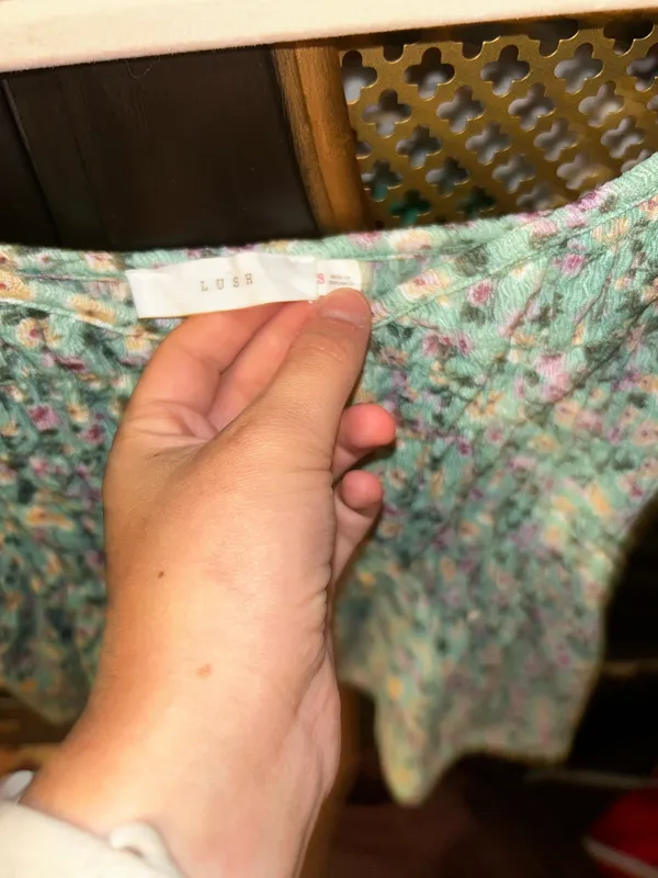 Lulus floral top - Image 2