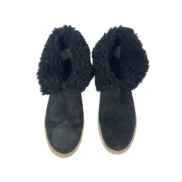 UGG Lynus Women's Black Suede Sheepskin Cuff Round Toe Sneakers Ankle Boots 7.5 - Image 2