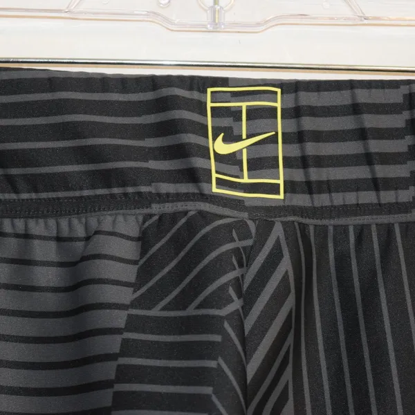 Women's‎ Nike Leggings - Size Medium - Image 5