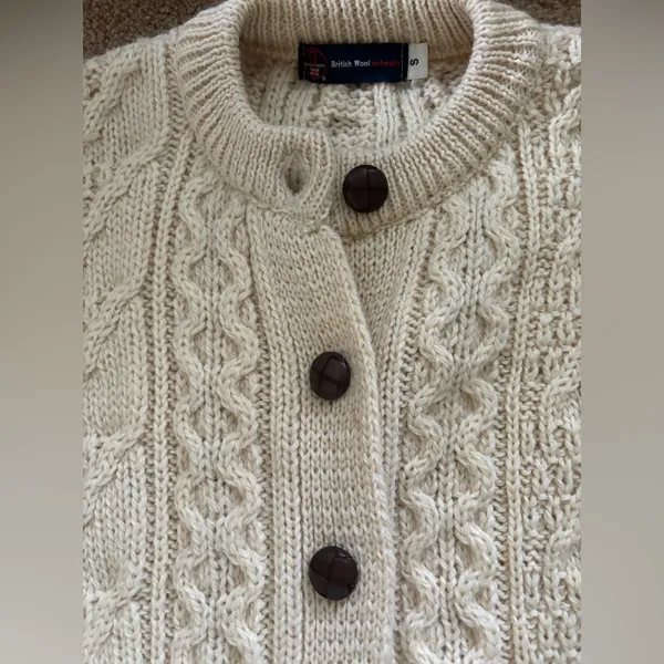 VTG British Wool Chunky Oversize Wool Cable Knit Cardigan Sweater Sz S Ivory - Image 6