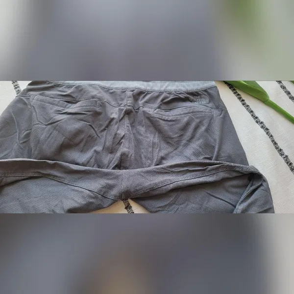 The north face Joggers - Image 6