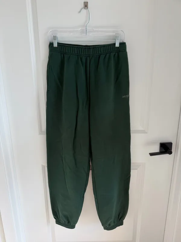 Aritzia Women’s Joggers  - Image 2