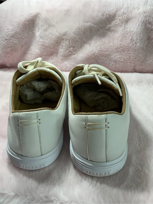 Cole Haan Women's Off-White Leather Sneakers B12 - Image 4