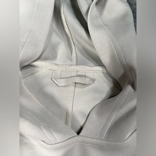 Lululemon athletica cream White Hoodie 6 MARKS - Image 7