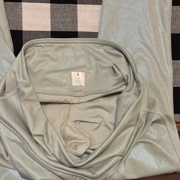 Alphalete liquid shimmer green full length Leggings medium - Image 2