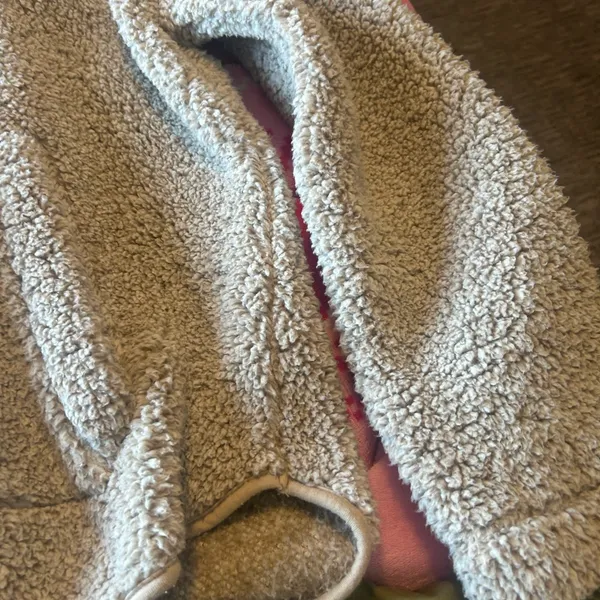 Old Navy Pullover hoodie - Image 2