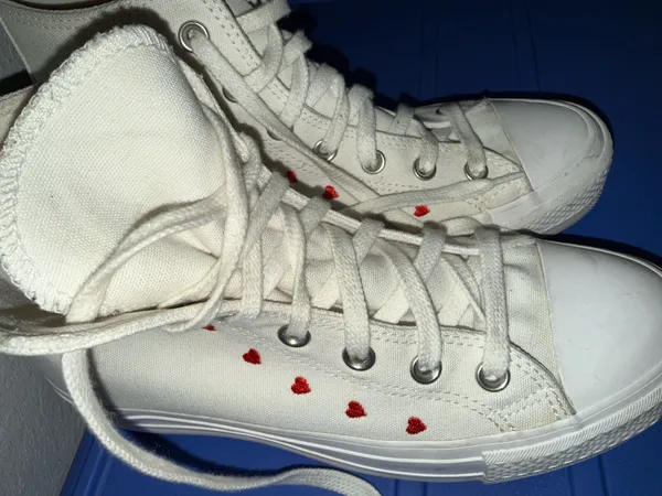 Converse White High-top Valentines limited Edition - Image 2